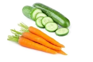 Smooth green-orange mix of pureed cucumber and carrot for skin cooling