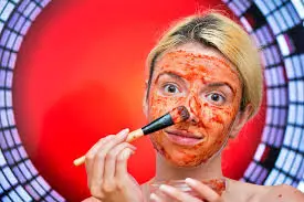 Tomato face mask for skin lightening – natural home remedy to reduce dark spots, sun damage, and brighten skin tone.