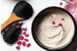 Deep pore cleansing DIY charcoal face mask with bentonite clay.
