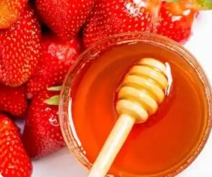 Strawberry and honey exfoliating lip scrub.