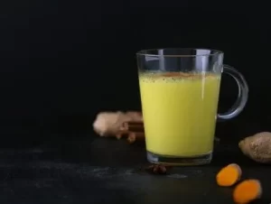 Turmeric rinse for oral inflammation and lichen planus discomfort.